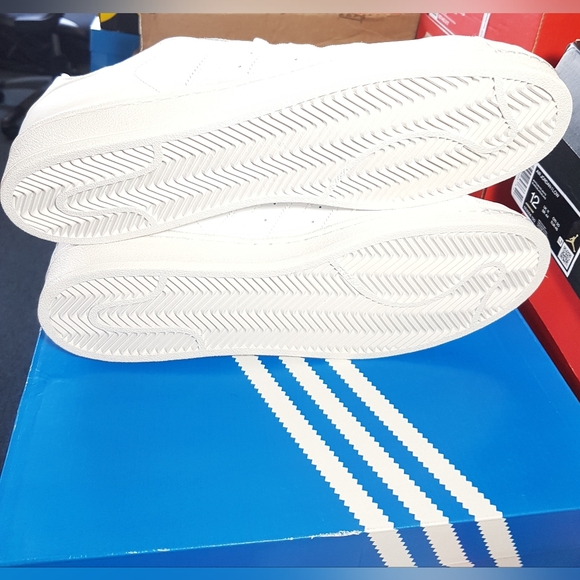 ADIDAS SUPERSTAR TRIPLE WHITE MEN'S US SIZE 12.5 BRAND NEW IN BOX - Picture 12 of 15